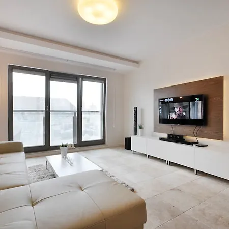 Waterlane Apartament *