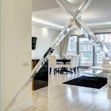 Waterlane Apartament *