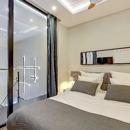 Waterlane Apartament Apartment *
